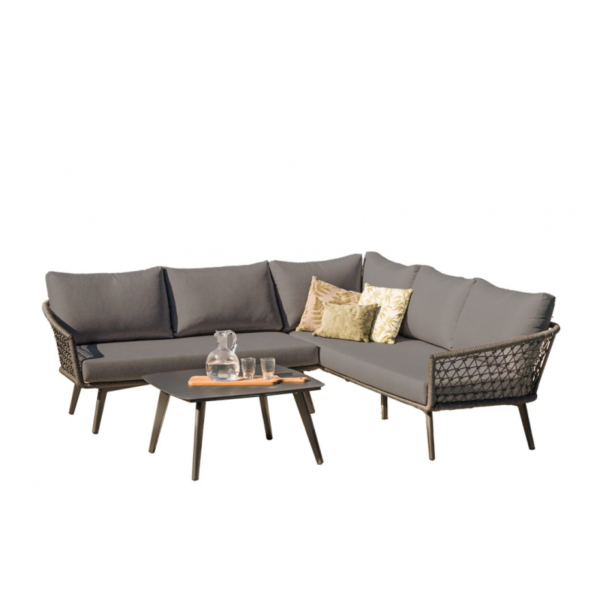 Ecklounge, Denova, Florida
